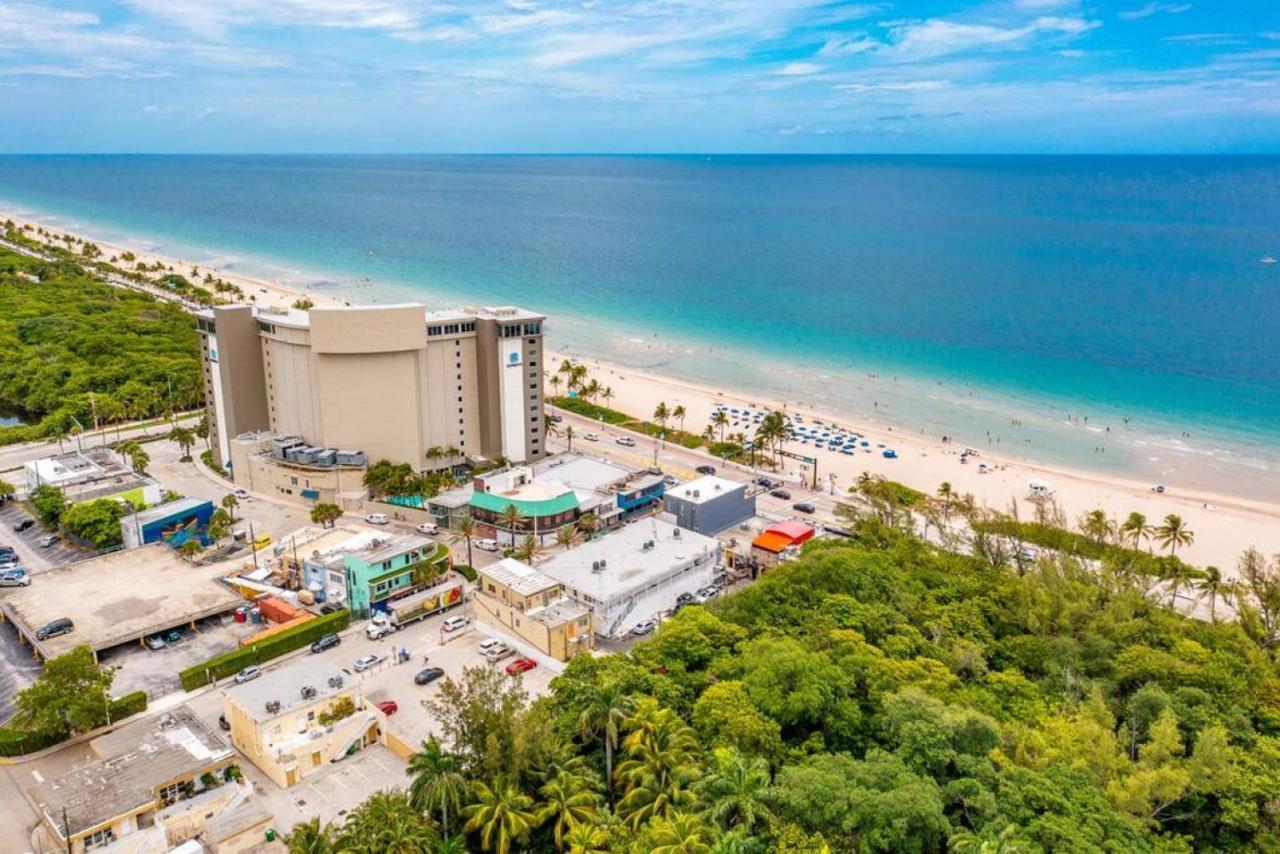 The Purple Pelican Beachfront With Ocean Balcony Unit 1 Fort Lauderdale Exterior photo