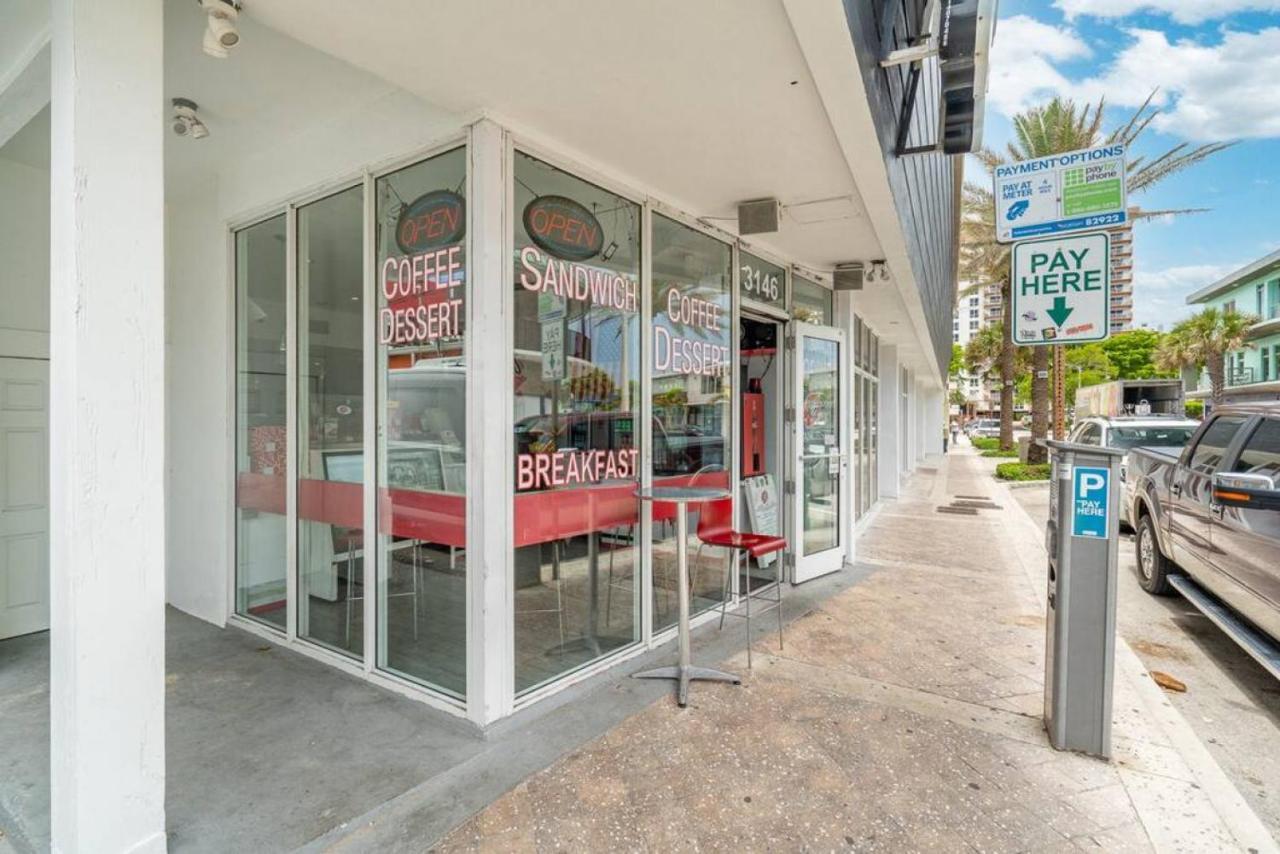 The Purple Pelican Beachfront With Ocean Balcony Unit 1 Fort Lauderdale Exterior photo
