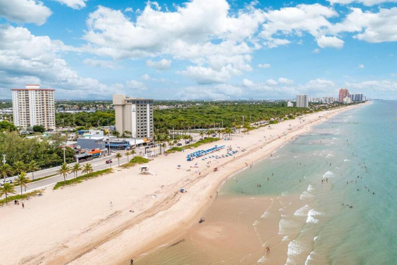 The Purple Pelican Beachfront With Ocean Balcony Unit 1 Fort Lauderdale Exterior photo