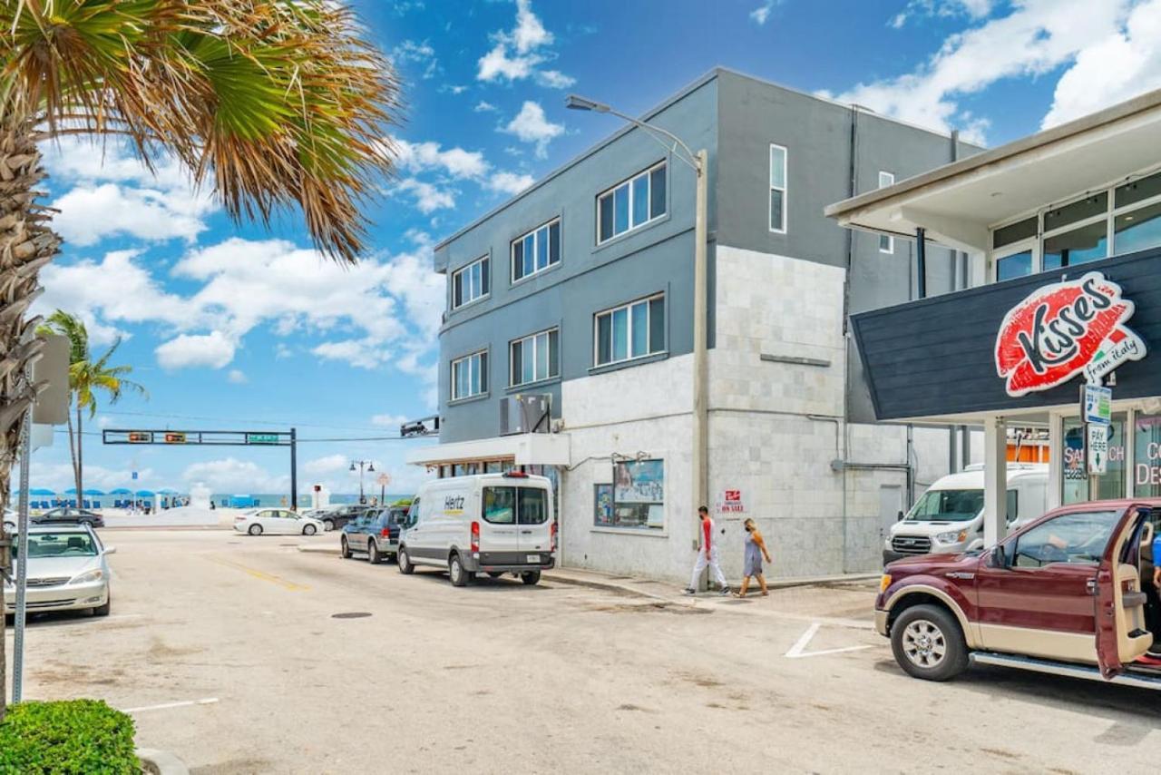 The Purple Pelican Beachfront With Ocean Balcony Unit 1 Fort Lauderdale Exterior photo