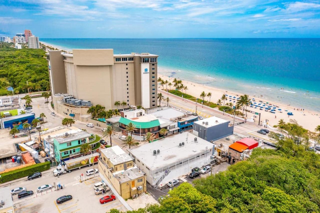 The Purple Pelican Beachfront With Ocean Balcony Unit 1 Fort Lauderdale Exterior photo