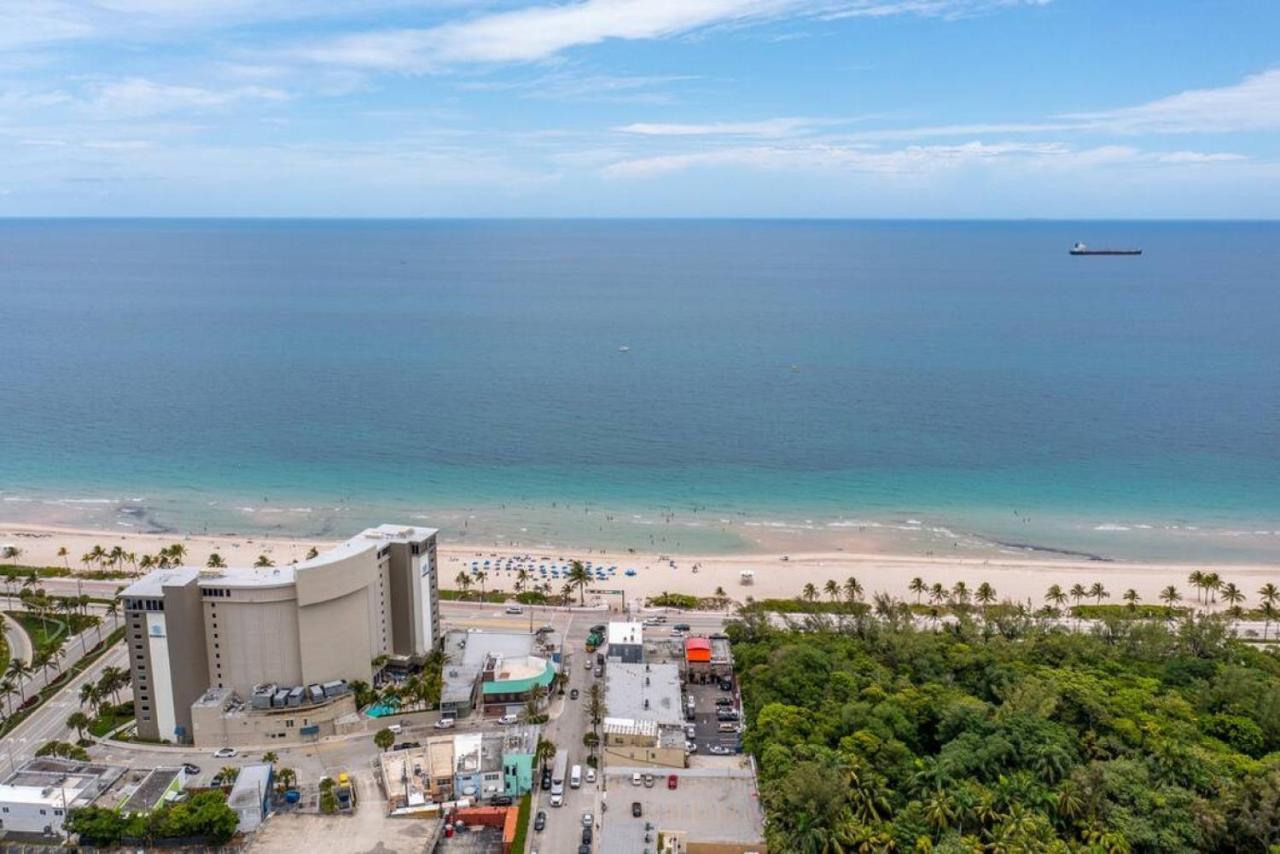 The Purple Pelican Beachfront With Ocean Balcony Unit 1 Fort Lauderdale Exterior photo