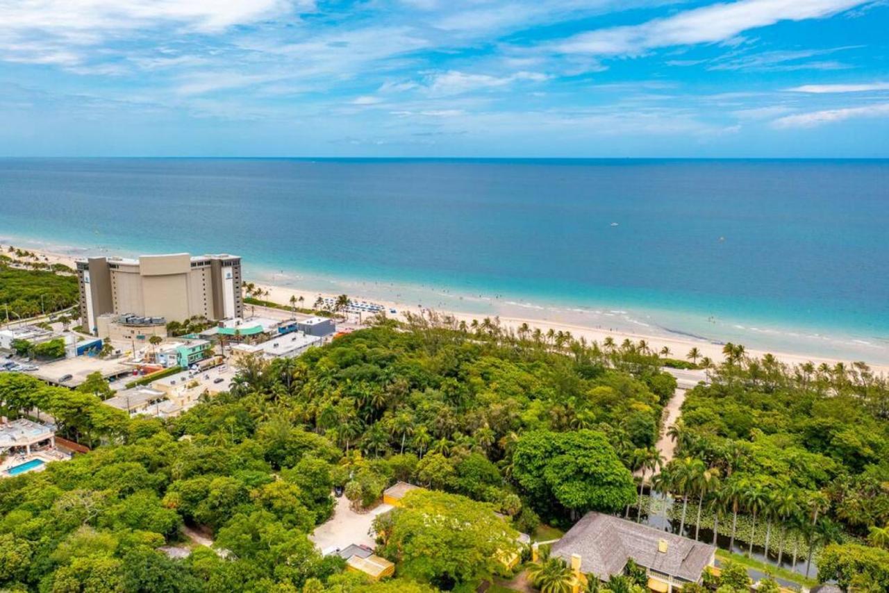 The Purple Pelican Beachfront With Ocean Balcony Unit 1 Fort Lauderdale Exterior photo